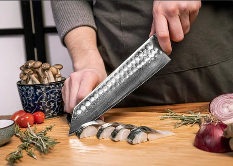 vis snijden met kotai bunka damascus koksmes kiritsuke 21 cm ebbenhout